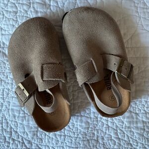 Toddler Suede Clogs